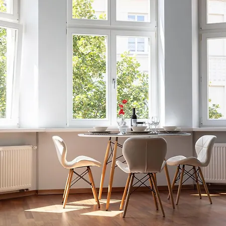 2homerent W Dzielnicy Muzycznej Apartment Bromberg
