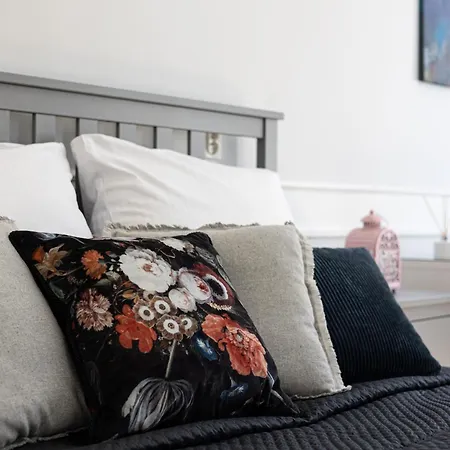 2homerent W Dzielnicy Muzycznej Lägenhet