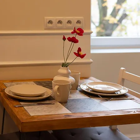 2homerent W Dzielnicy Muzycznej דירה *