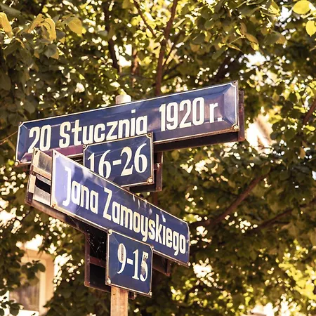 2homerent W Dzielnicy Muzycznej Lägenhet Bydgoszcz