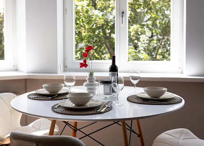 2homerent W Dzielnicy Muzycznej Apartment *